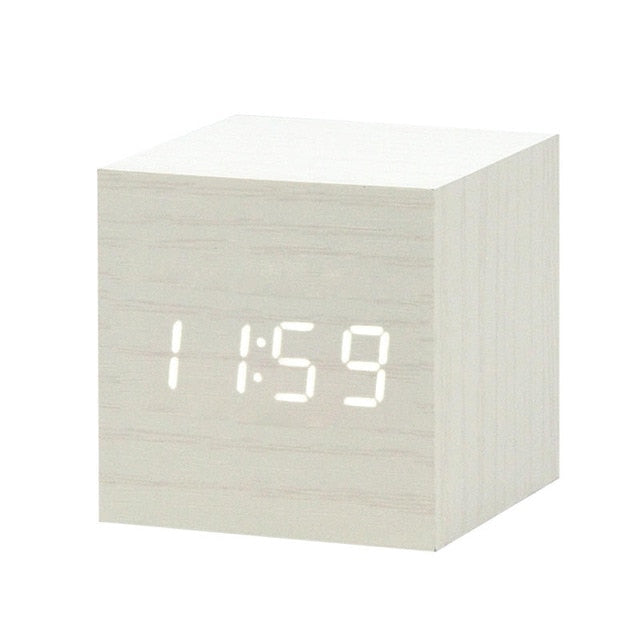 Nordisk röststyrd LED-väckarklocka – USB-laddningsbar, modern design med ljus display