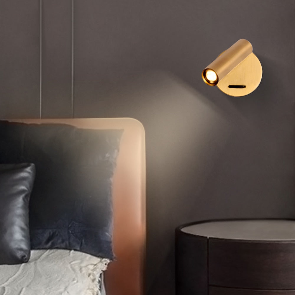 350° gemonteerde LED-wandlamp aan het bed