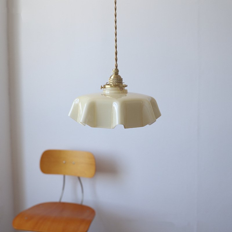 Lampadario e soffitto in vetro retro con fiori drappeggiati