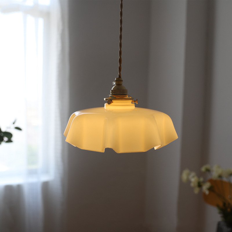 Lampadario e soffitto in vetro retro con fiori drappeggiati