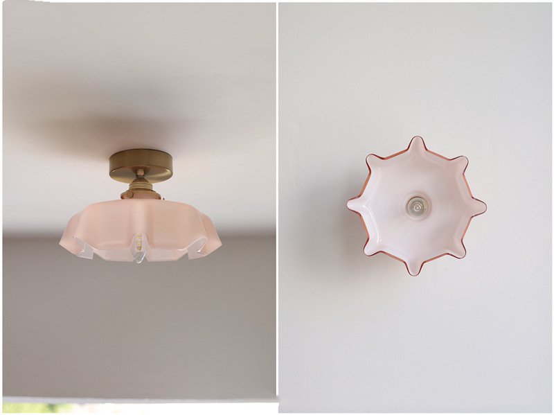 Lampadario e soffitto in vetro retro con fiori drappeggiati