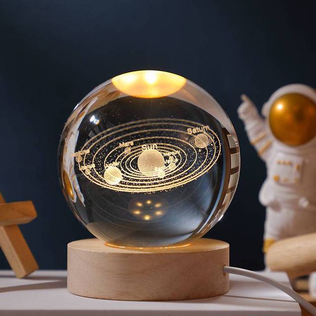 3D GLØDENDE KRYSTALLGLOBE