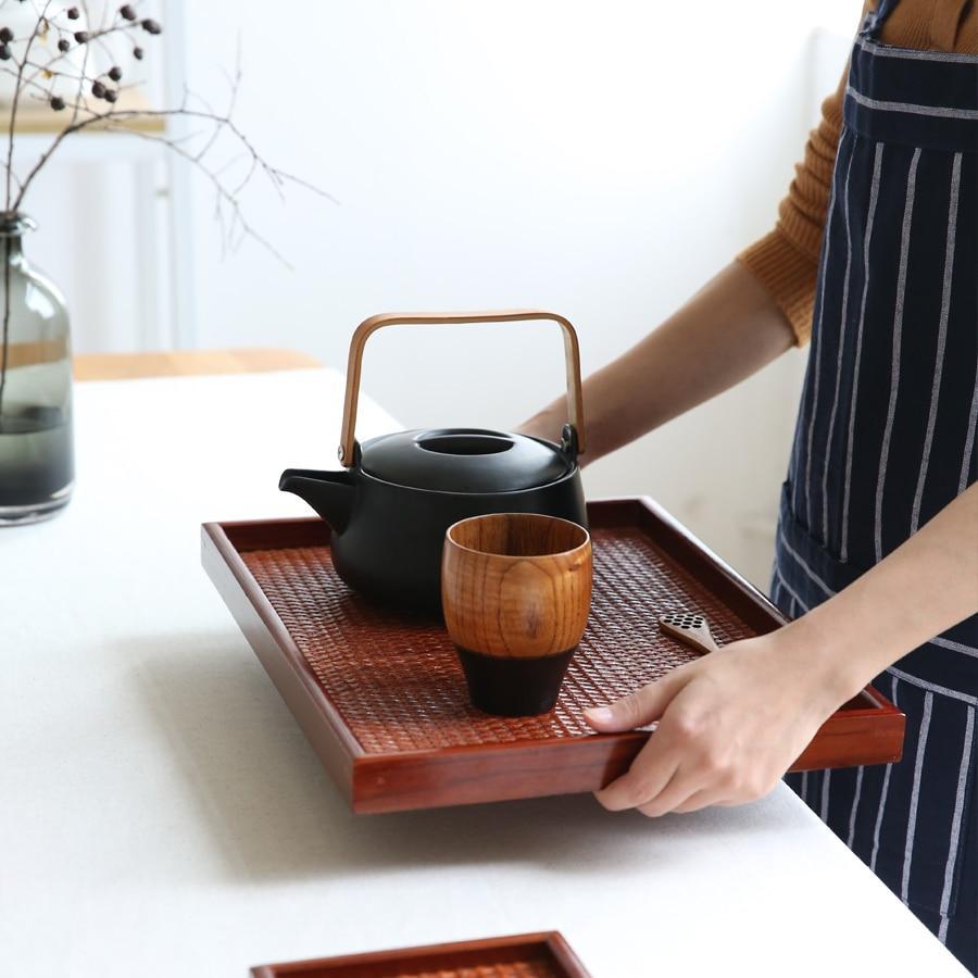 Teetablett aus Holz im japanischen Stil