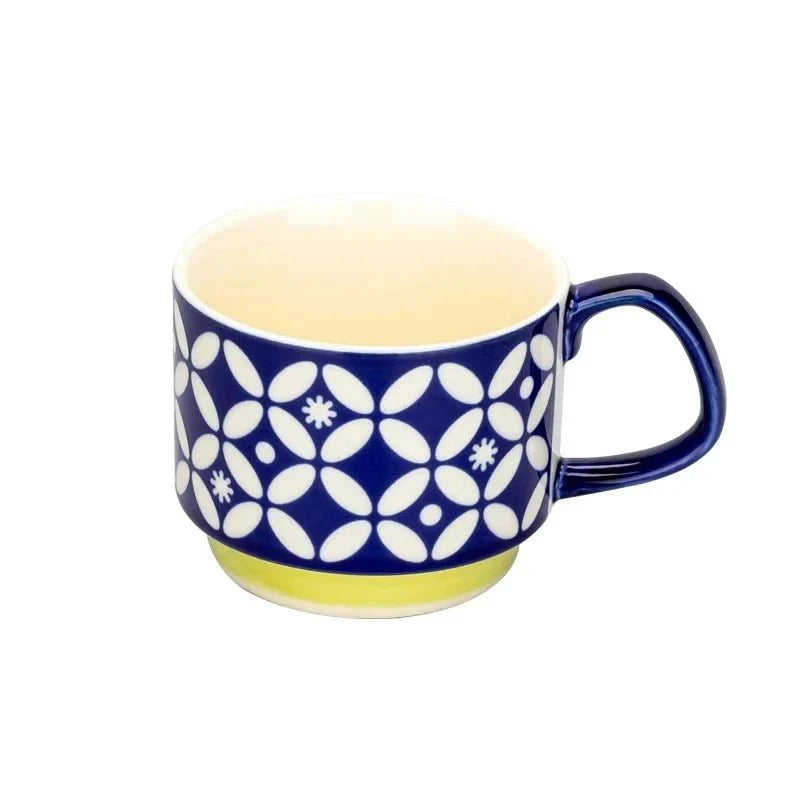 Taza de café apilable colorida del estilo retro