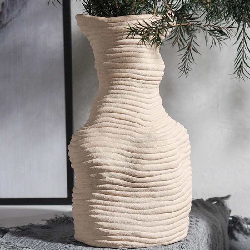 Elizabeth Ceramic Vase