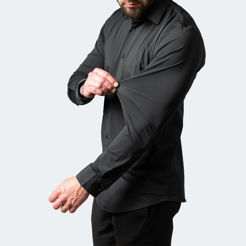 Teddy Stretch Anti-Wrinkle Shirt: a shirt that almost puts itself on