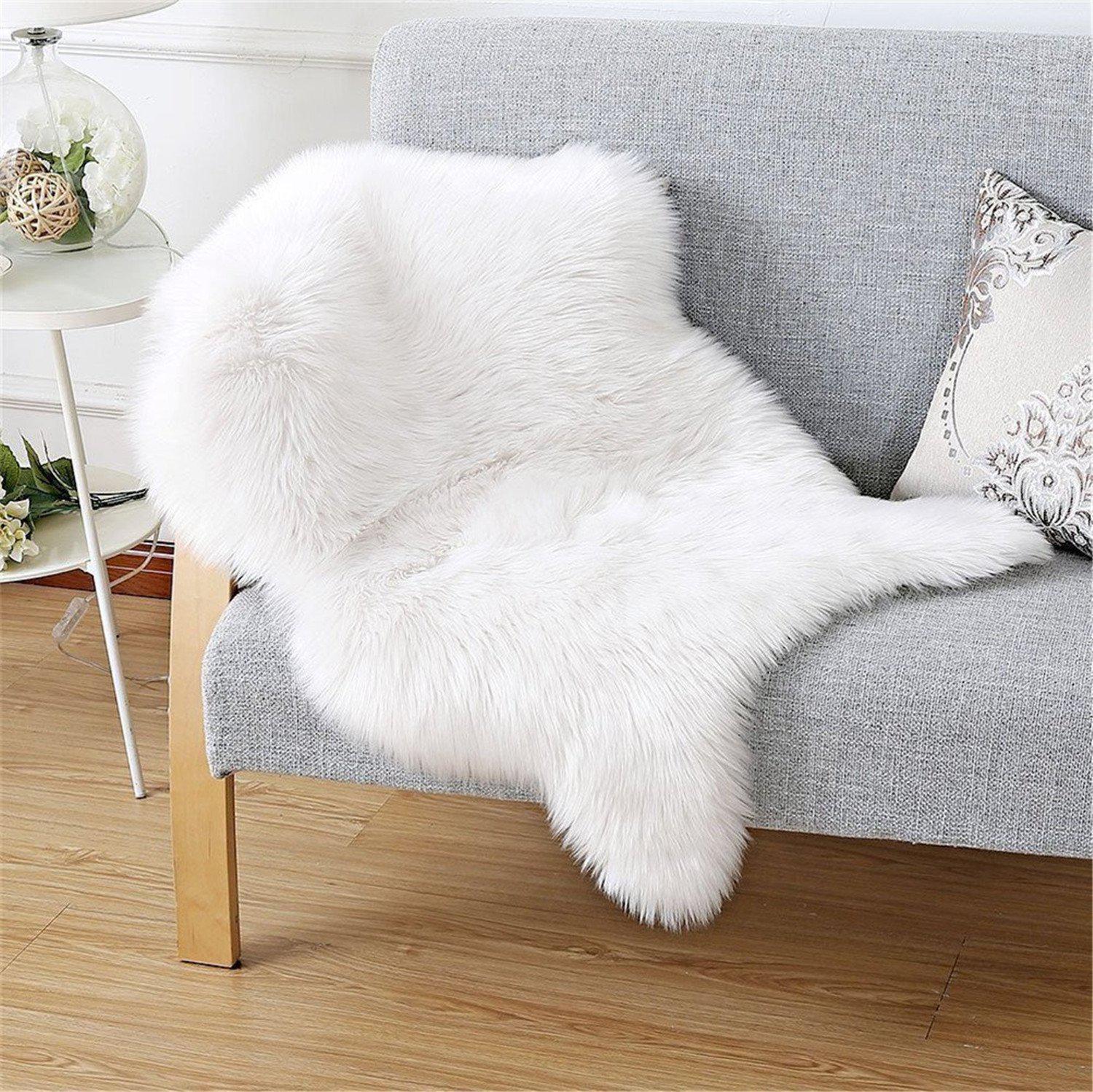 Super-Soft Sheepskin Faux Fur Rug