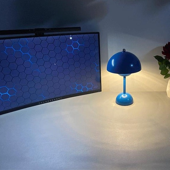 Lampada da tavolo a LED Bud per l'arredamento della casa