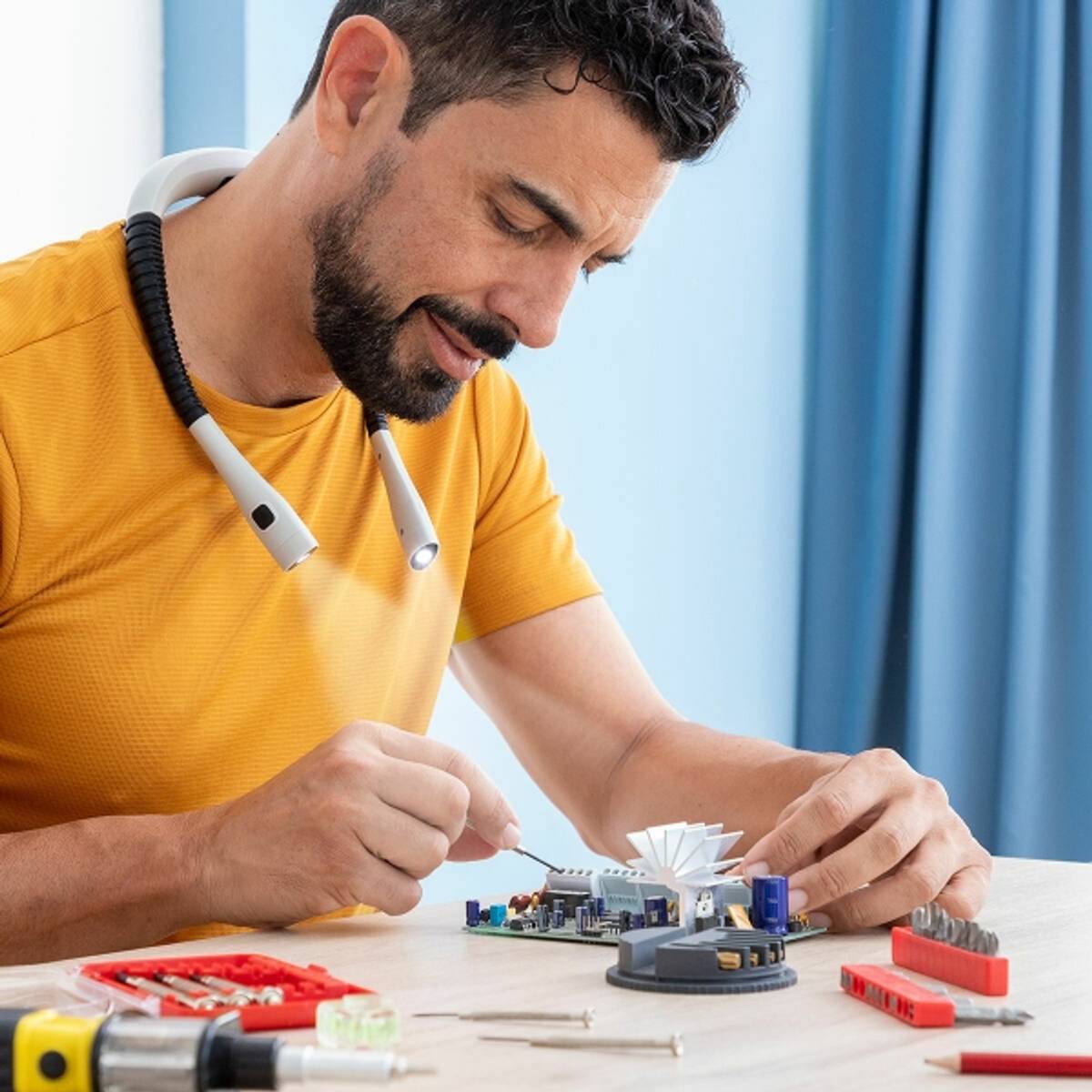 לומי לייט: לסריגה ולקריאה: עם טמפרטורות צבע צהוב, לבן ולבן חם